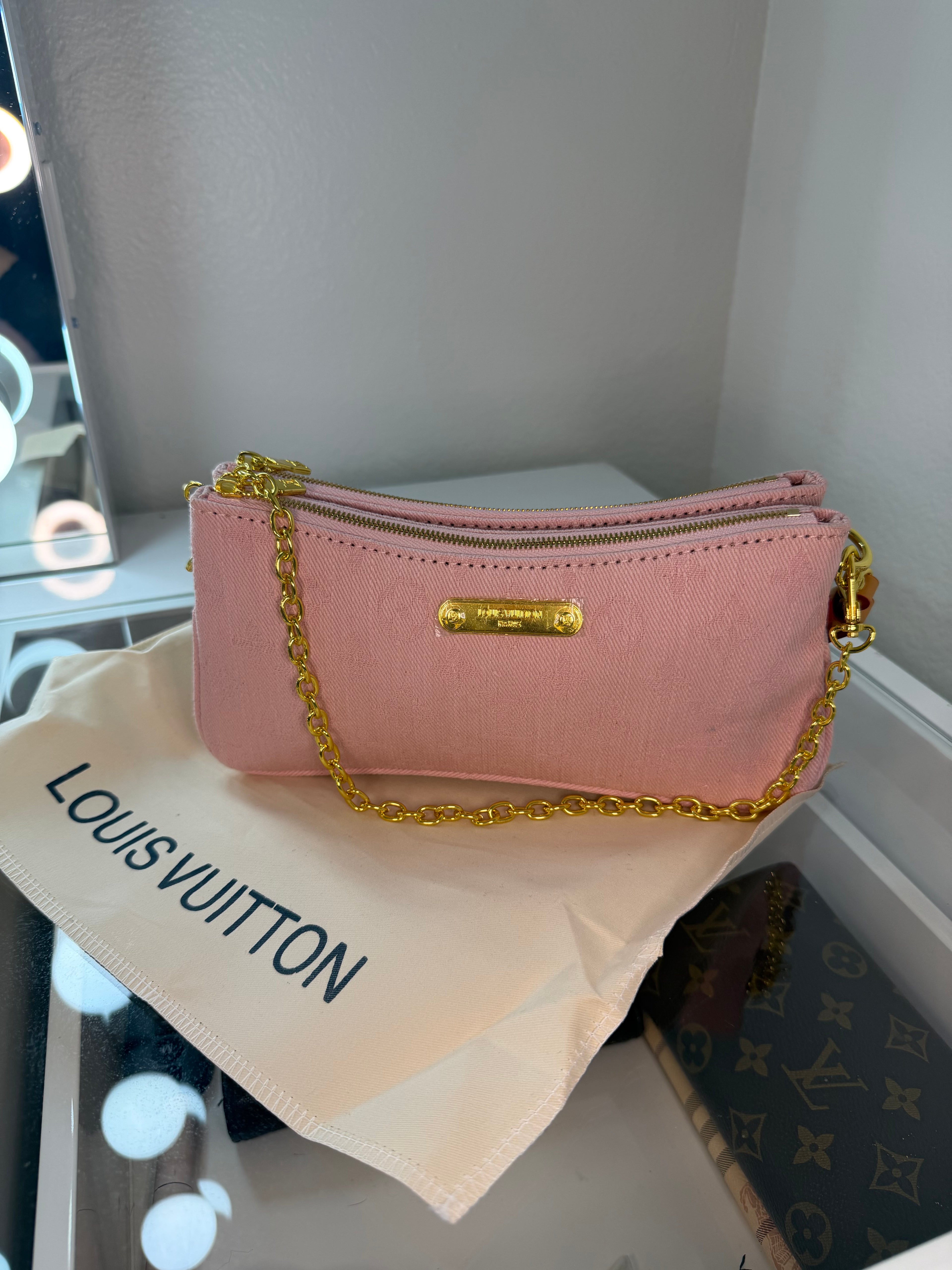 pink LV