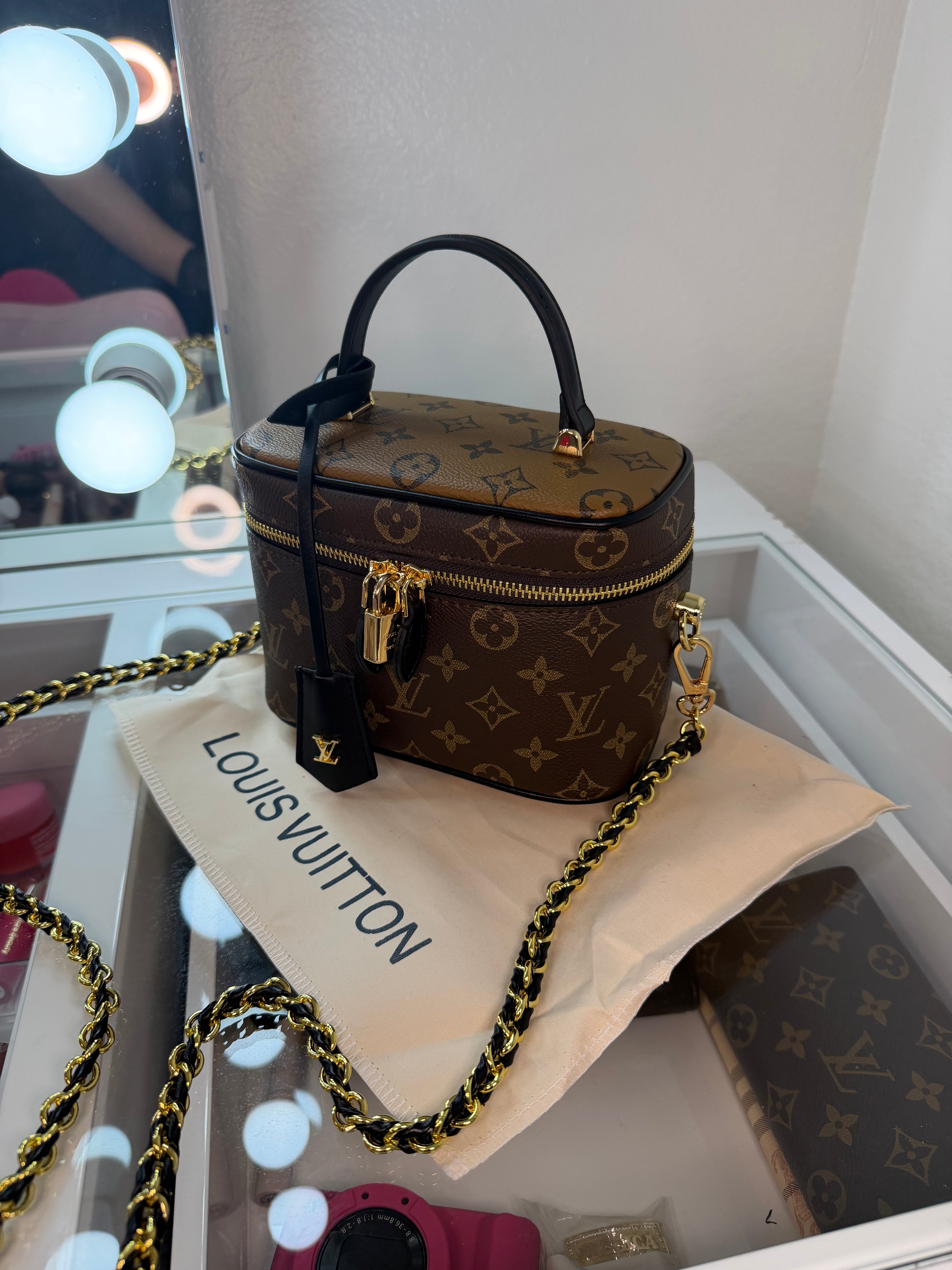 LV vanity